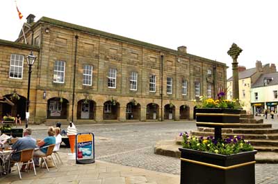 Market square and Northumberland Hall The market square and Northumberland Hall